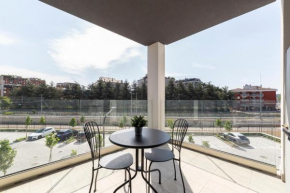 Modern APT with Terrace and Parking!